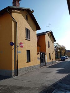 990537734